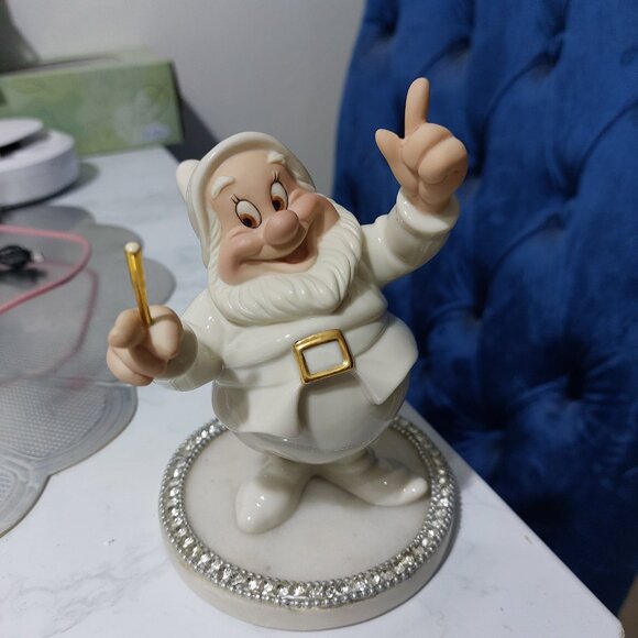 LENOX A Serenade For Snow White HAPPY Collectible Figurine Beautiful Decor - Picture 4 of 10